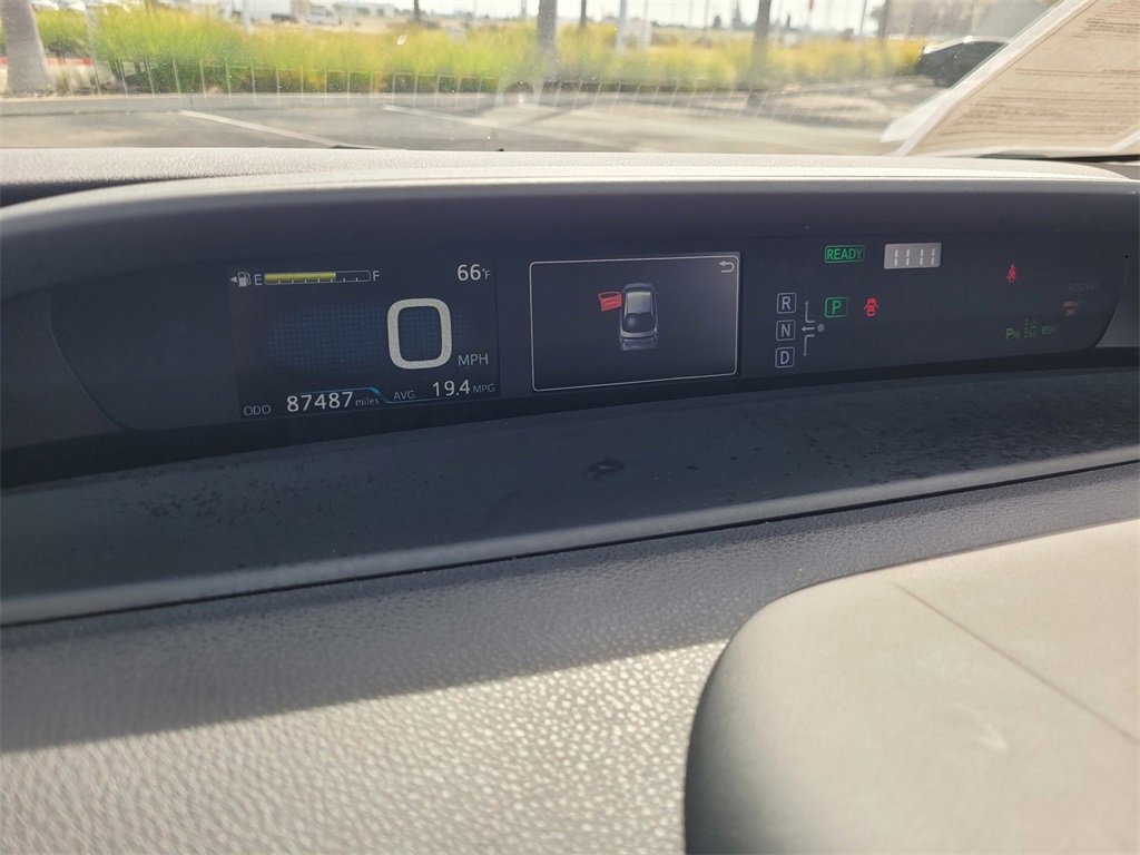 Used 2018 Toyota Prius Four Touring w/ Appearance Package image 24