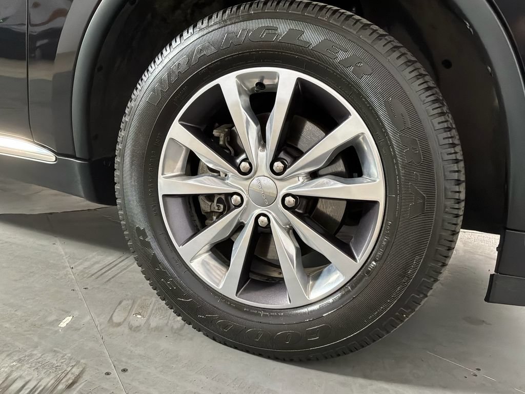 Used 2016 Dodge Durango Limited w/ Nav & Power Liftgate Group AWD/4WD image 12