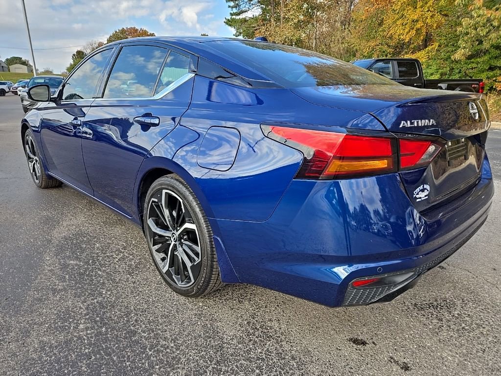 Used 2024 Nissan Altima 2.5 SR w/ SR Premium Package image 5