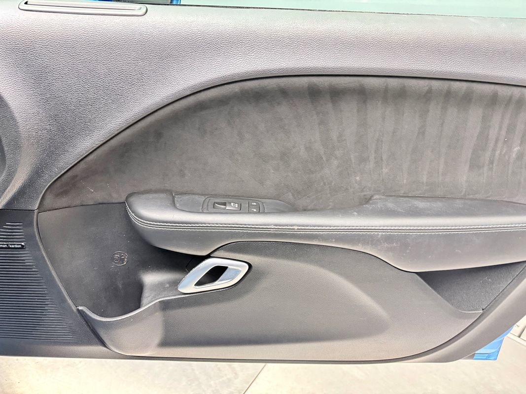 Used 2016 Dodge Challenger SRT w/ Technology Group image 16