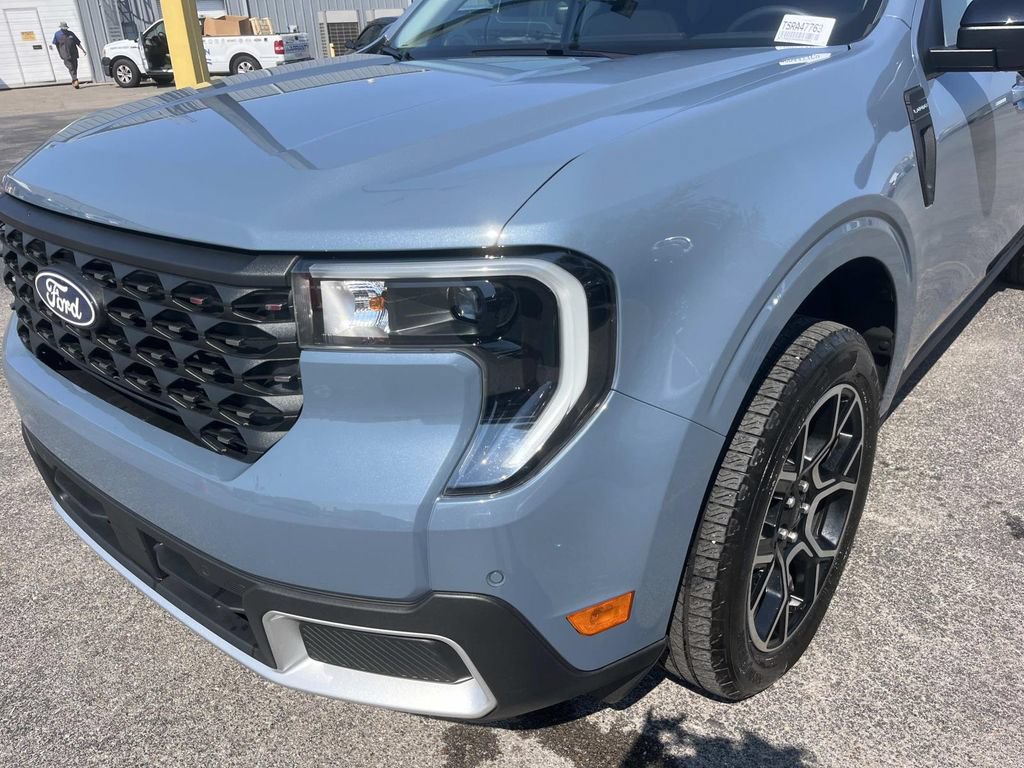 Used 2025 Ford Maverick Lariat w/ 4K Tow Package AWD/4WD image 11