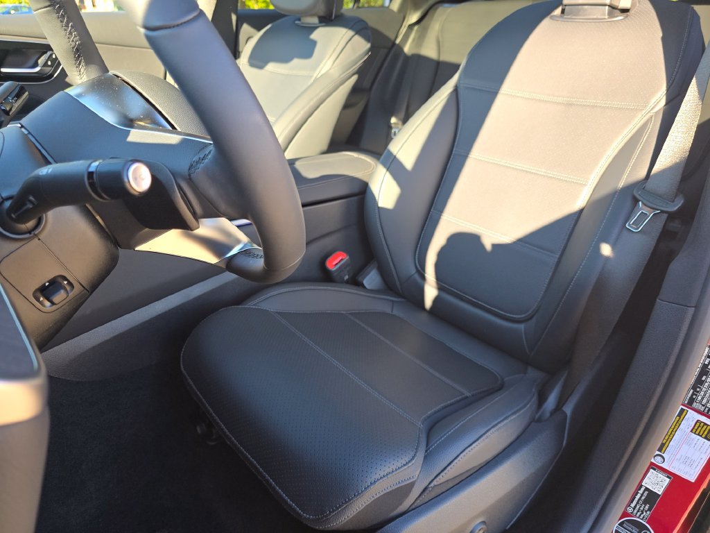 Certified 2026 Mercedes-Benz GLC 300 4MATIC image 25