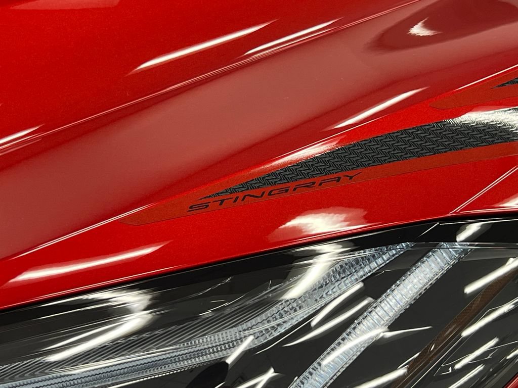 Used 2021 Chevrolet Corvette Stingray Convertible w/ 1LT RWD image 32