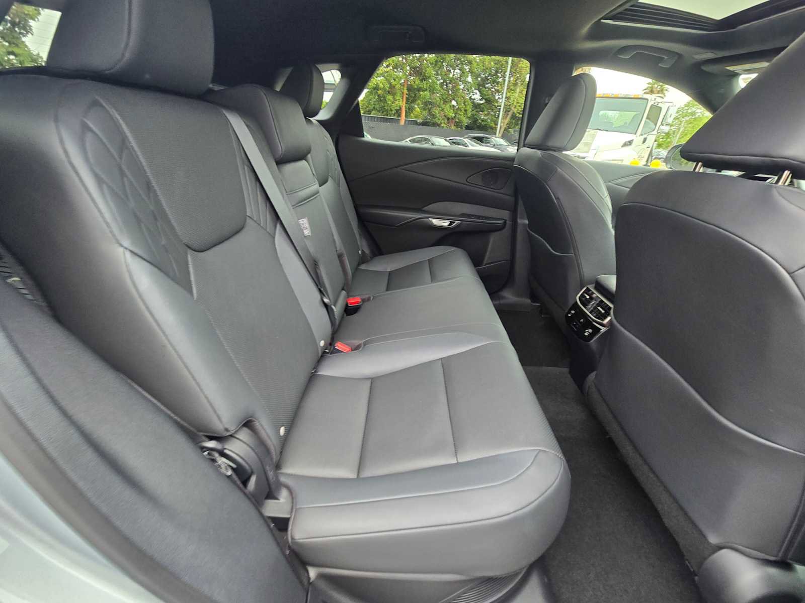 Certified 2025 Lexus RX 350h w/ Convenience Package image 14