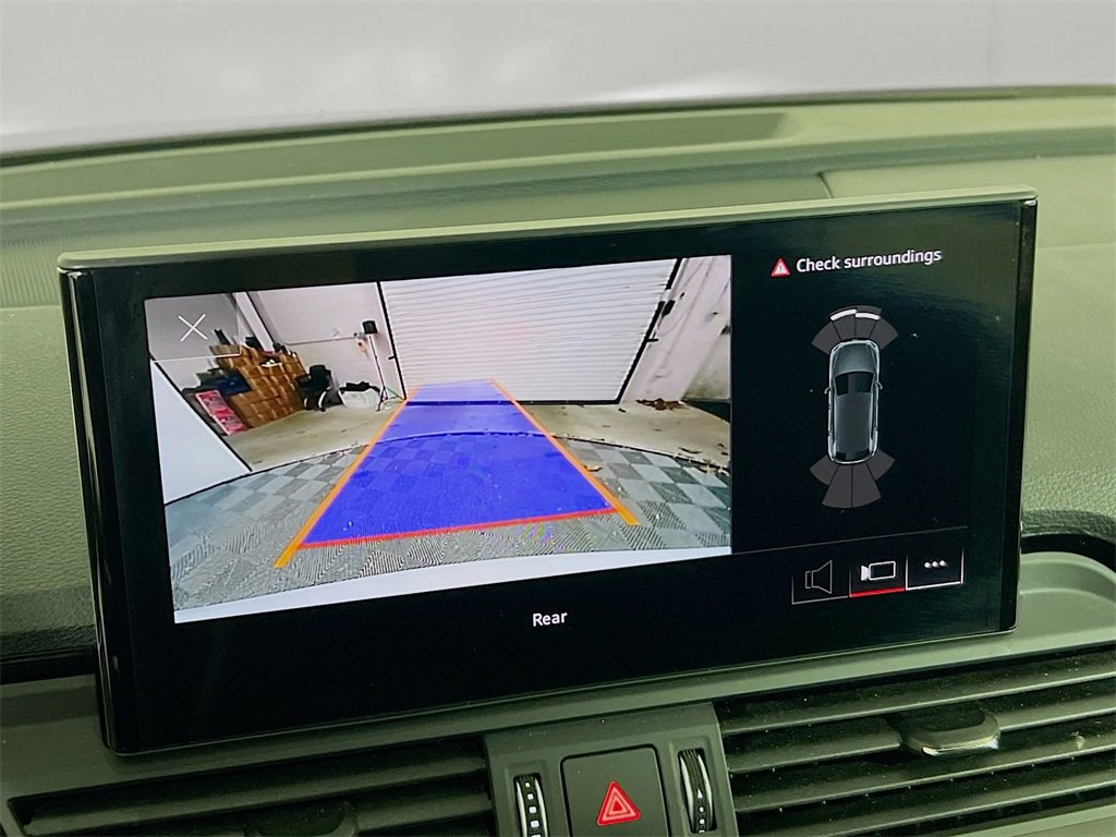 Used 2023 Audi Q5 2.0T Premium w/ Convenience Package image 16