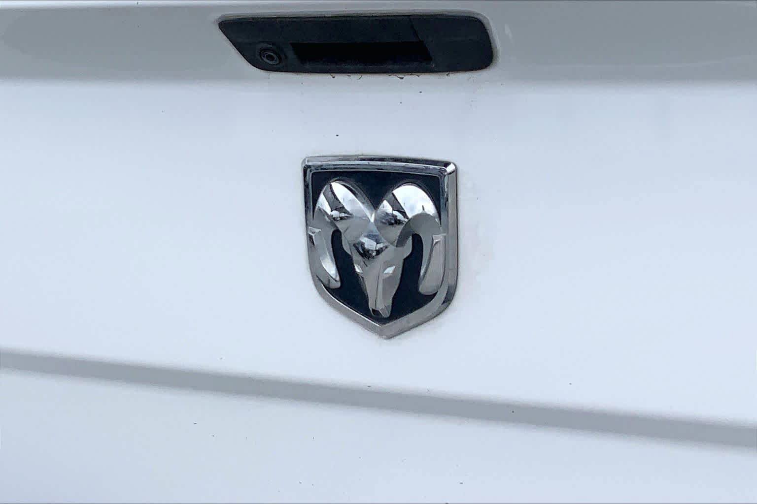 Used 2019 RAM 1500 Classic SLT RWD image 27