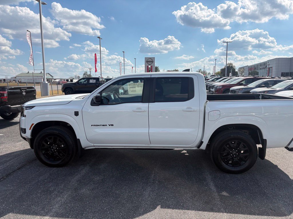 New 2027 Nissan Frontier SV w/ Tow Package AWD/4WD image 5