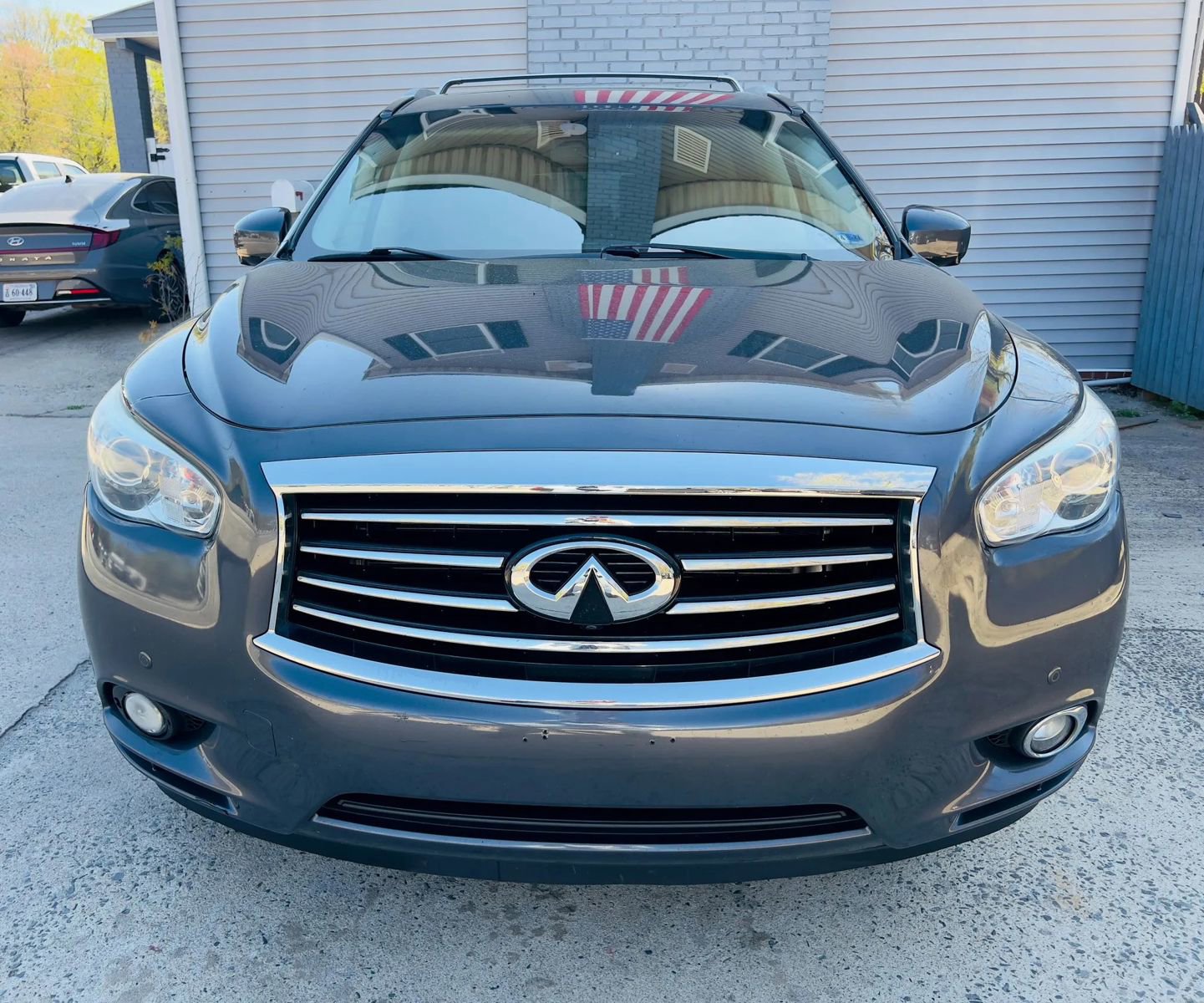 Used 2014 INFINITI QX60 AWD w/ Deluxe Touring Package image 2