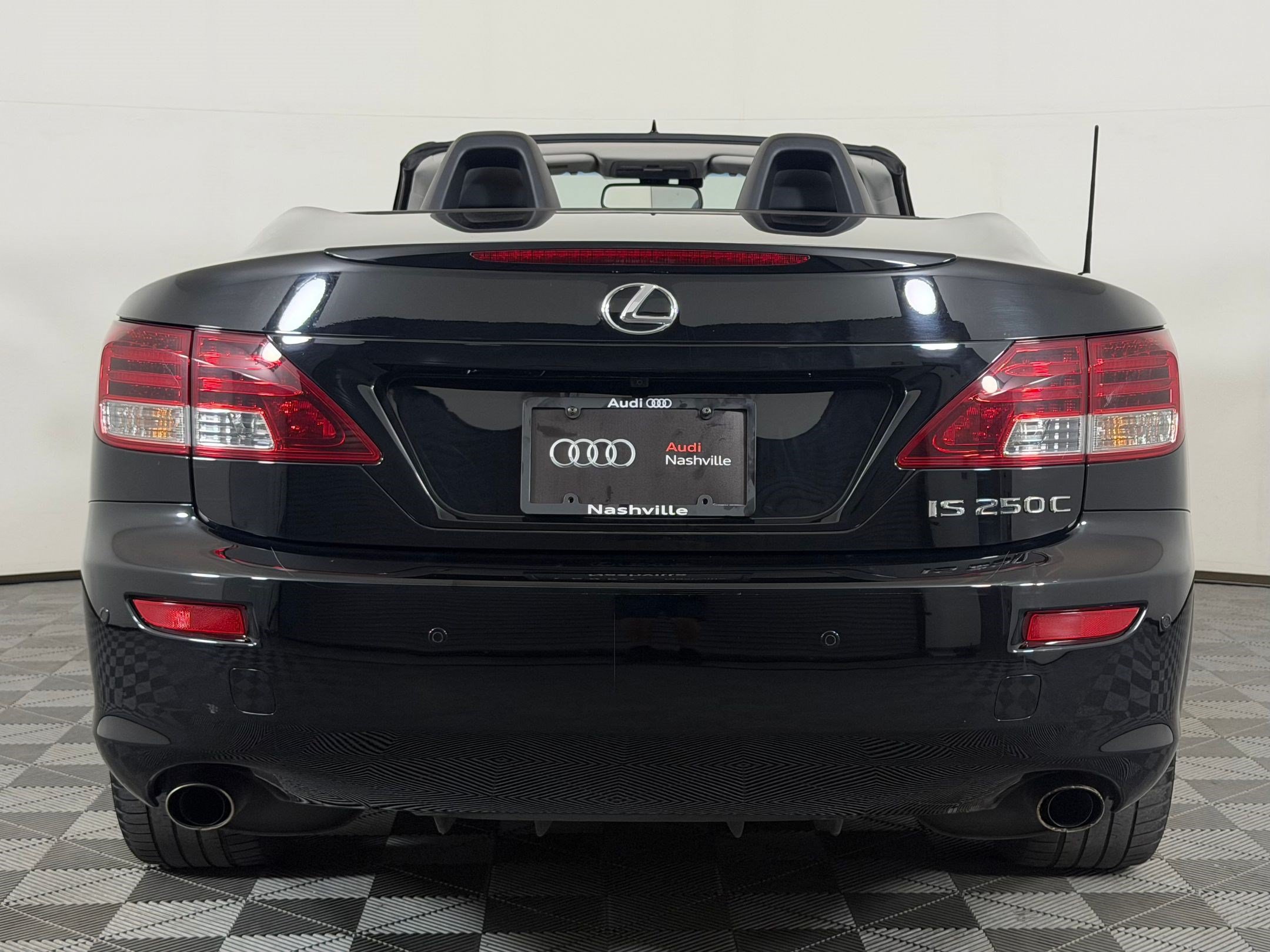 Used 2014 Lexus IS 250C w/ Luxury Package RWD image 37