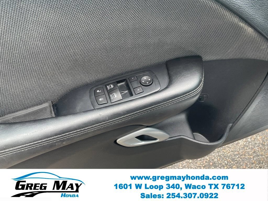 Used 2016 Dodge Challenger SXT w/ Cold Weather Group RWD image 10
