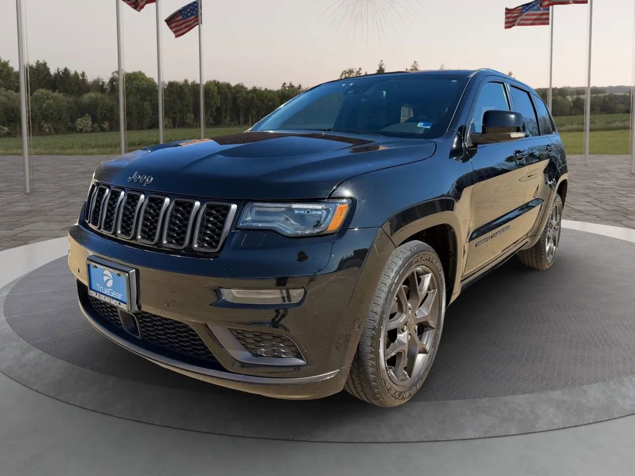 Used 2019 Jeep Grand Cherokee Limited X image 1