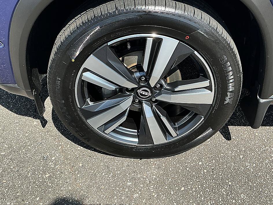 Certified 2023 Nissan Rogue SL w/ SL Premium Package AWD/4WD image 7
