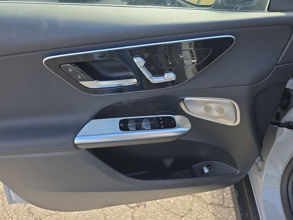 New 2026 Mercedes-Benz GLC 300 4MATIC image 11