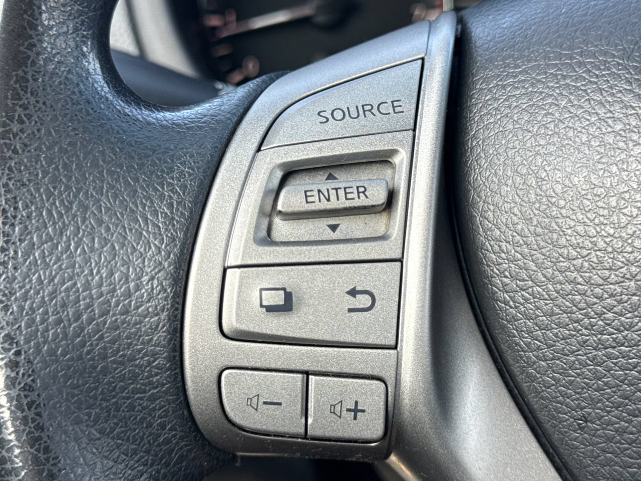 Used 2014 Nissan Altima 2.5 S FWD image 25