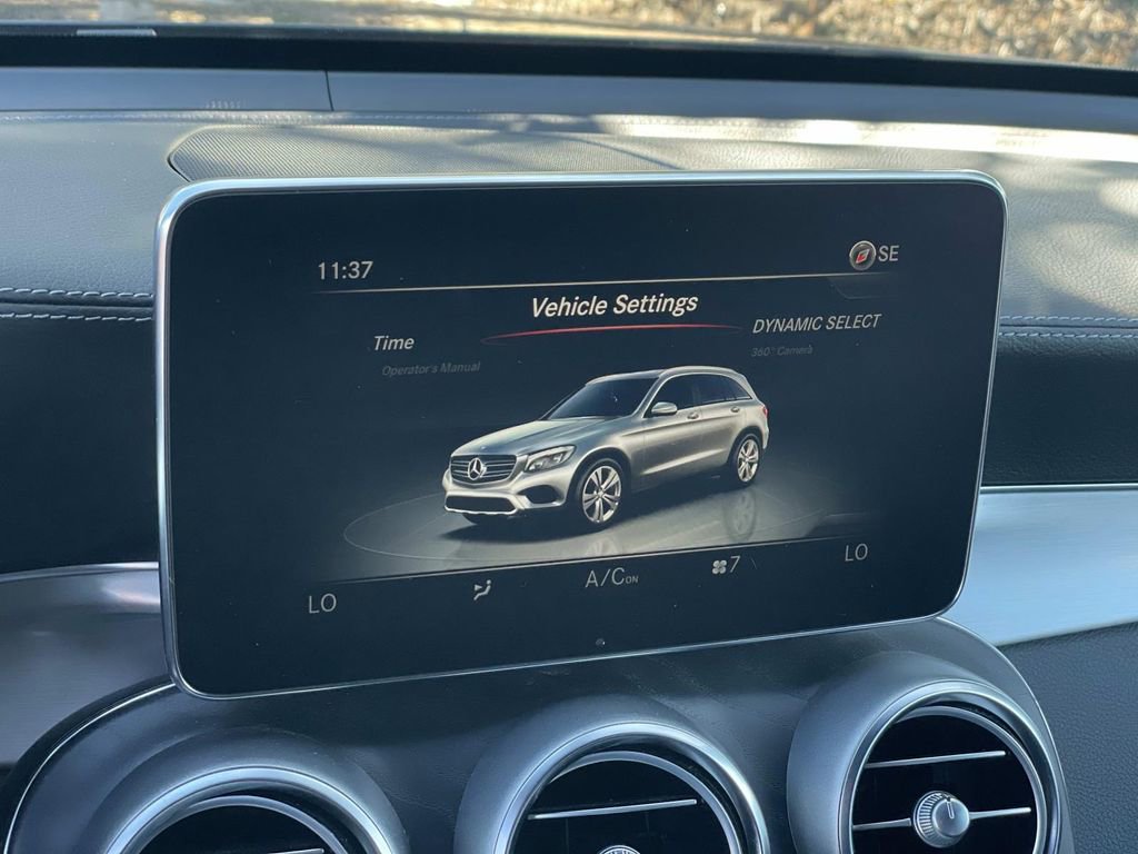 Used 2019 Mercedes-Benz GLC 350e 4MATIC image 12