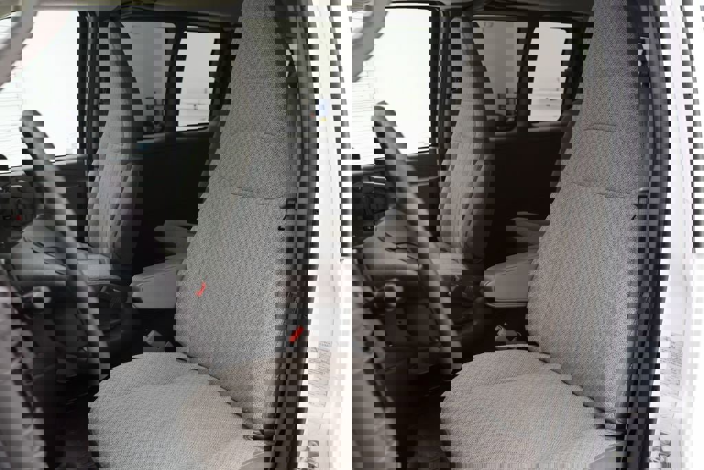 Used 2023 Chevrolet Express 3500 LS image 15