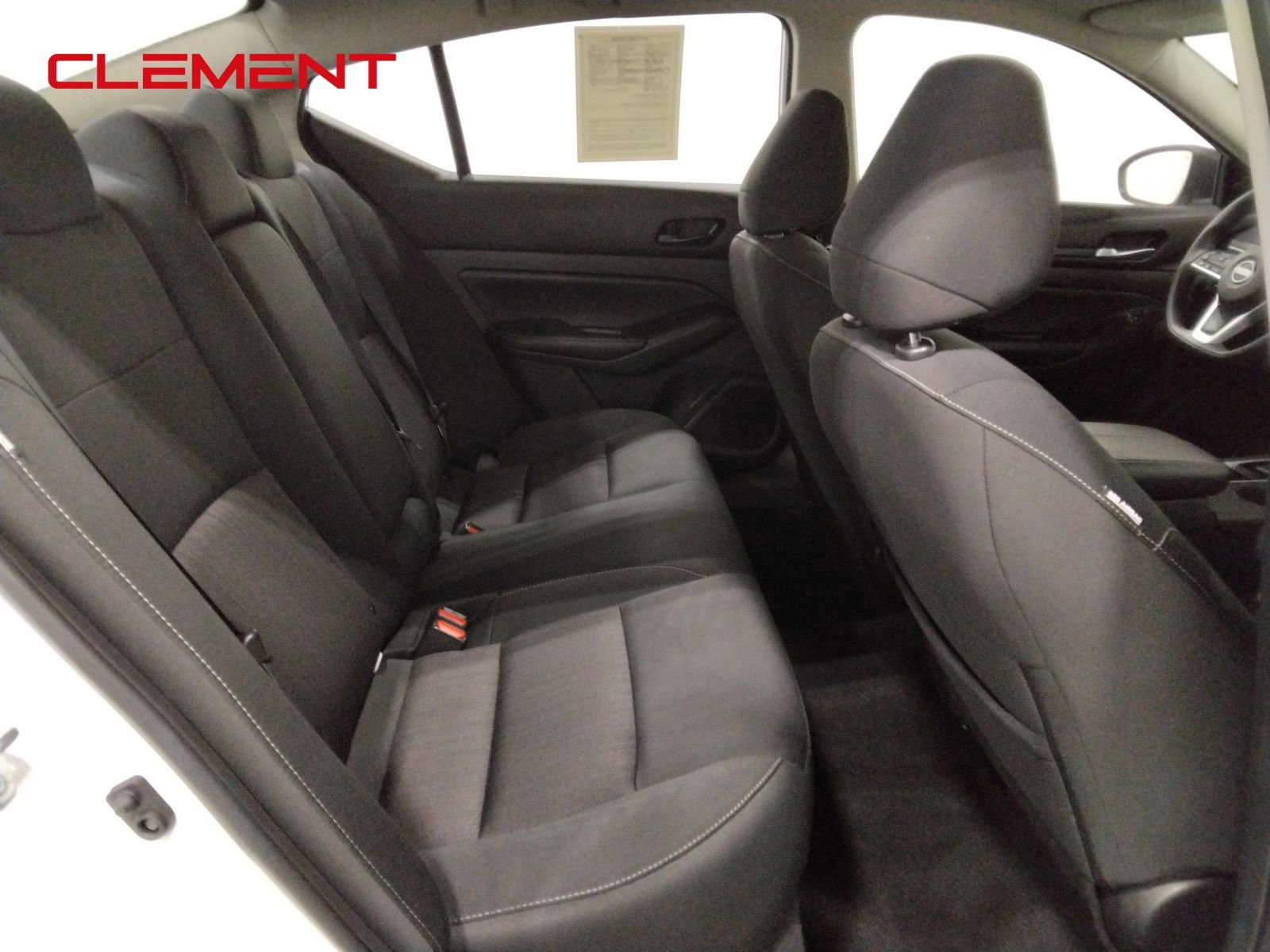 Used 2025 Nissan Altima 2.5 SV FWD image 36