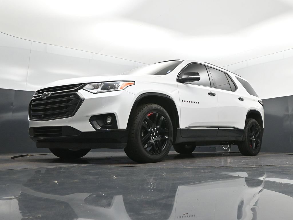 Used 2021 Chevrolet Traverse Premier w/ Redline Edition FWD image 34