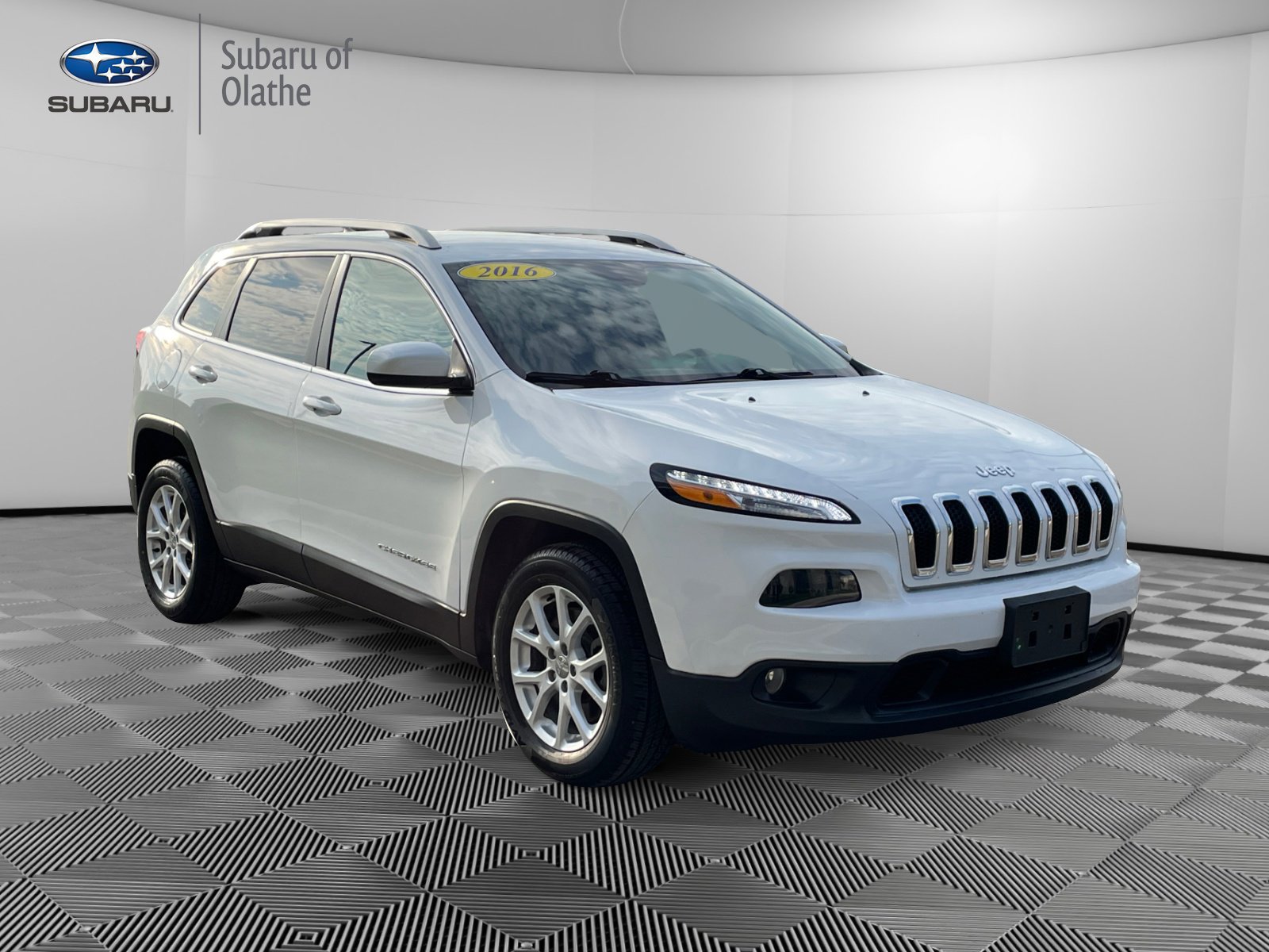 Used 2016 Jeep Cherokee Latitude