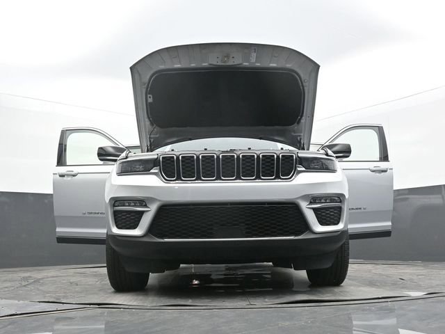 Used 2022 Jeep Grand Cherokee Limited image 66
