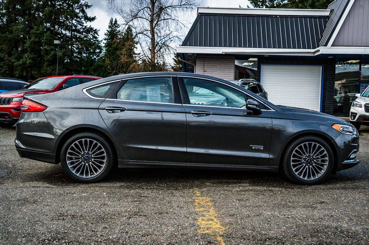Used 2018 Ford Fusion Energi Titanium image 19