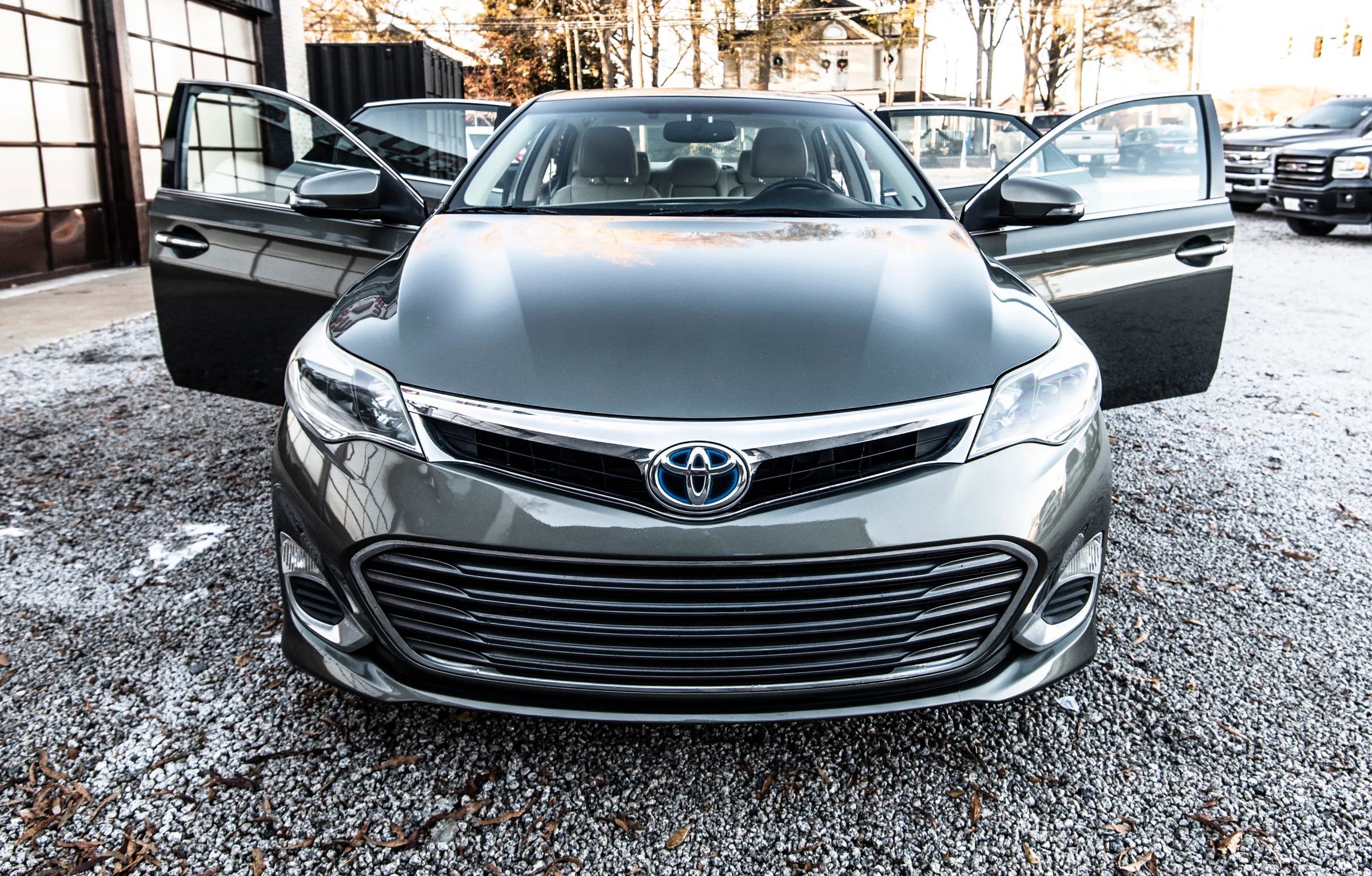 Used 2013 Toyota Avalon XLE Premium image 19