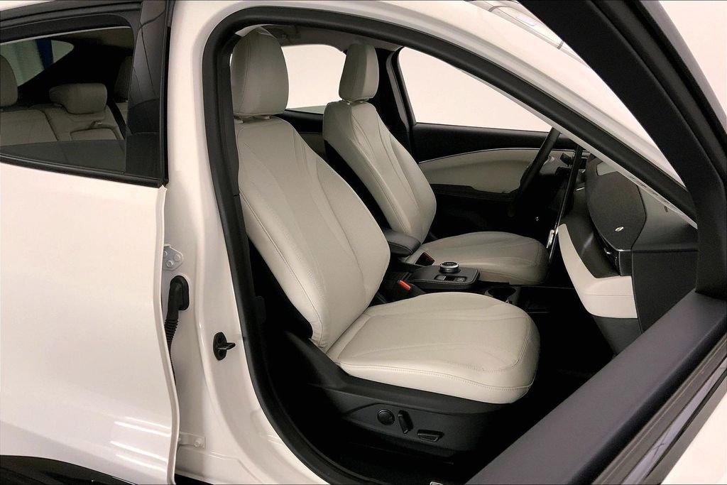 Used 2023 Ford Mustang Mach-E Premium image 6