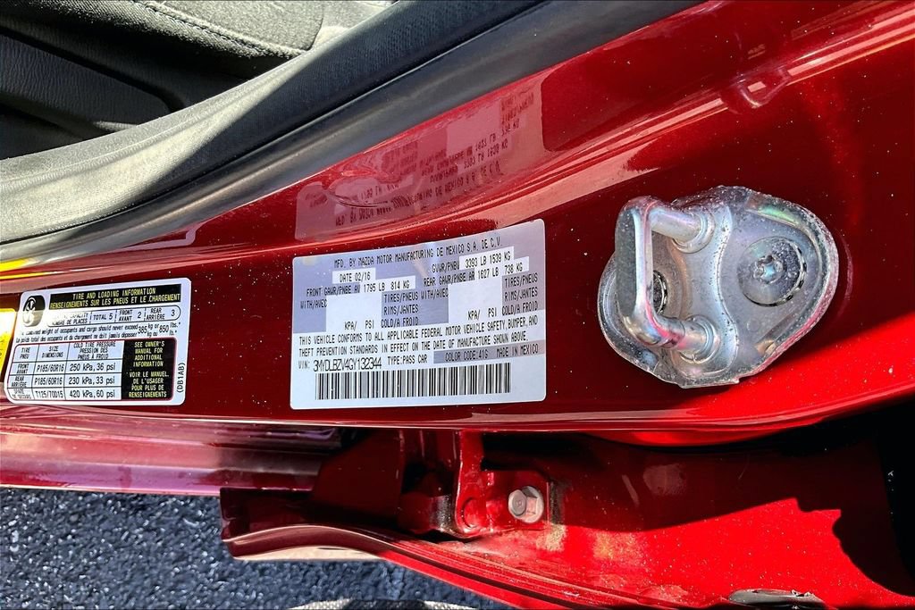 Used 2016 Scion iA FWD image 32