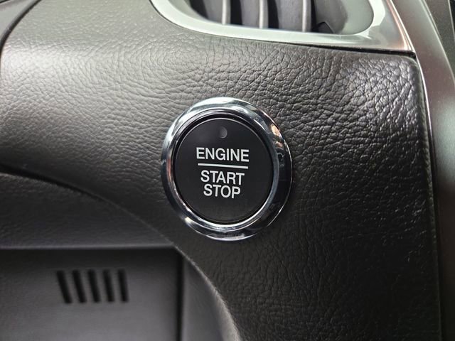 Used 2021 Ford Edge ST image 24