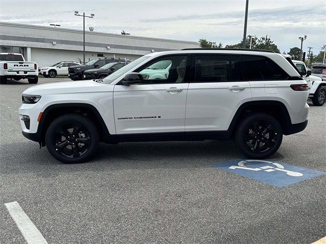 New 2025 Jeep Grand Cherokee Limited image 21