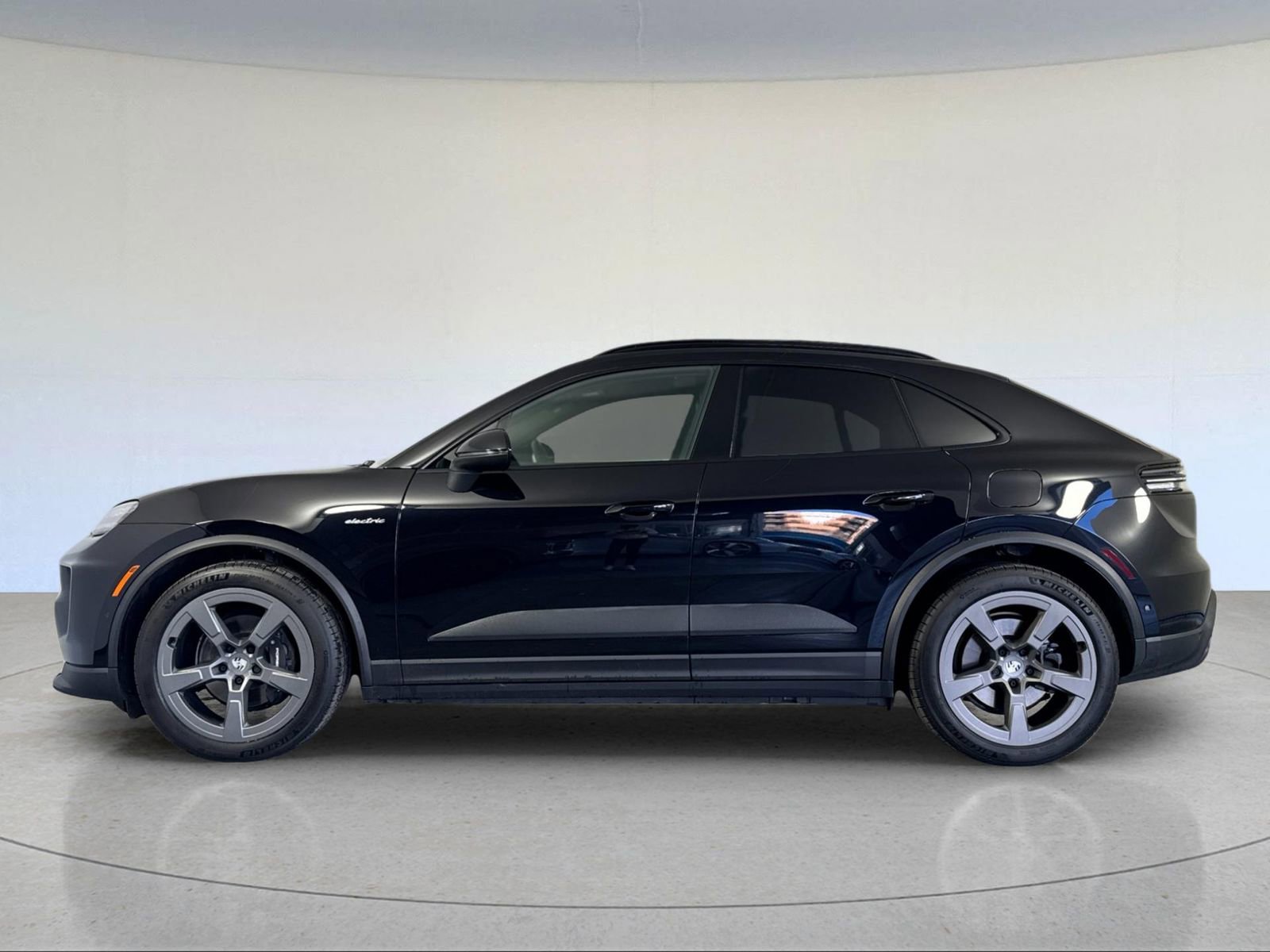 Certified 2025 Porsche Macan Electric video 2