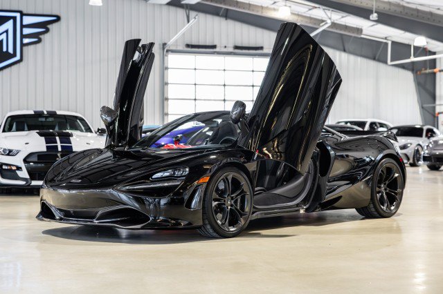 Used 2020 McLaren 720S Spider RWD image 2