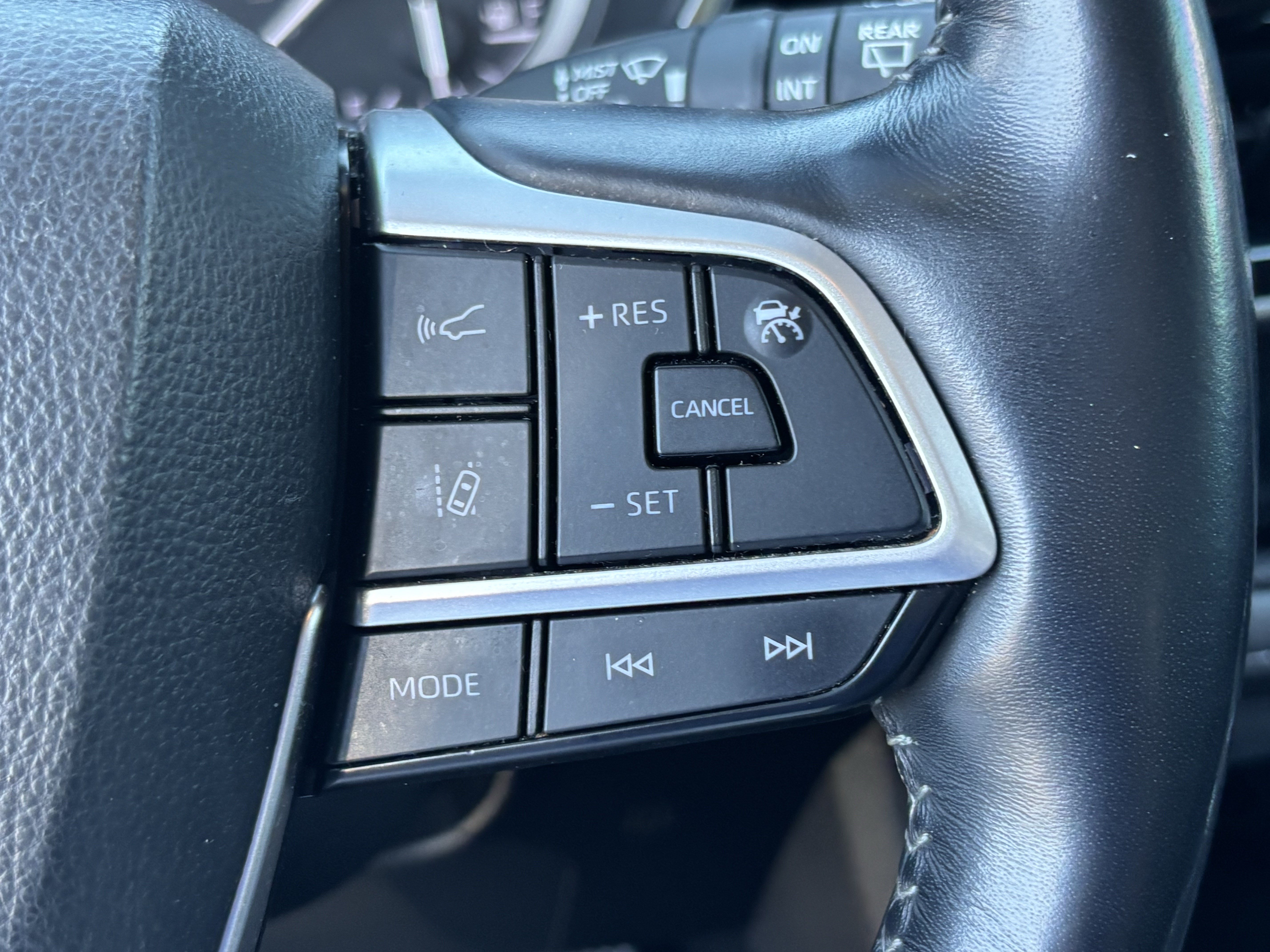 Used 2022 Toyota Highlander Platinum AWD/4WD image 20