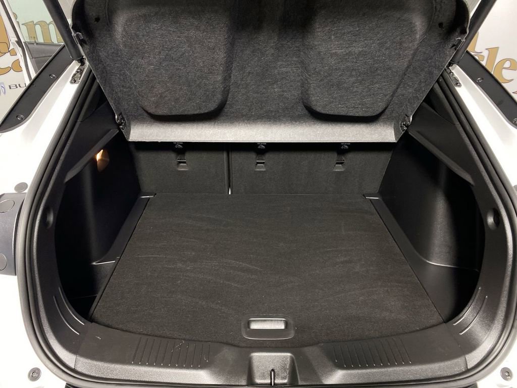 Certified 2024 Buick Envista Sport Touring w/ Convenience I Package image 22