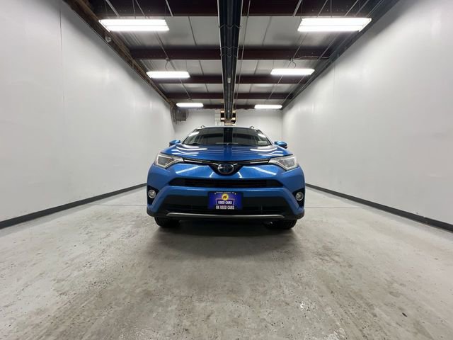 Used 2018 Toyota RAV4 XLE image 3