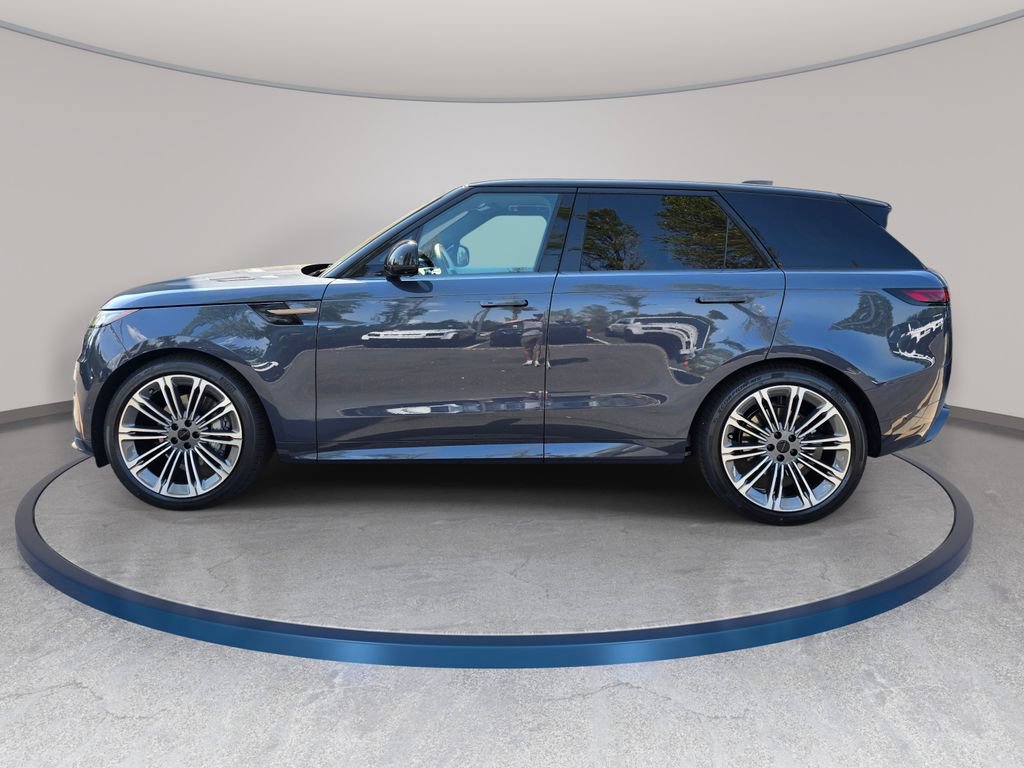 New 2026 Land Rover Range Rover Sport Dynamic SE AWD/4WD image 8