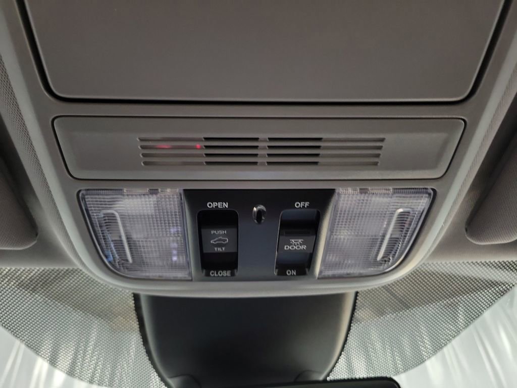 Used 2023 Honda Odyssey EX-L image 21