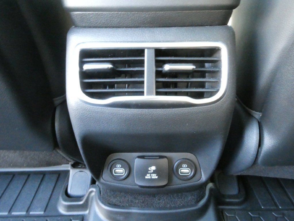 Used 2023 Hyundai Santa Fe Limited AWD/4WD image 21