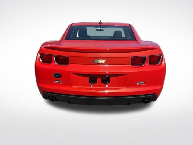 Used 2013 Chevrolet Camaro LS RWD image 12