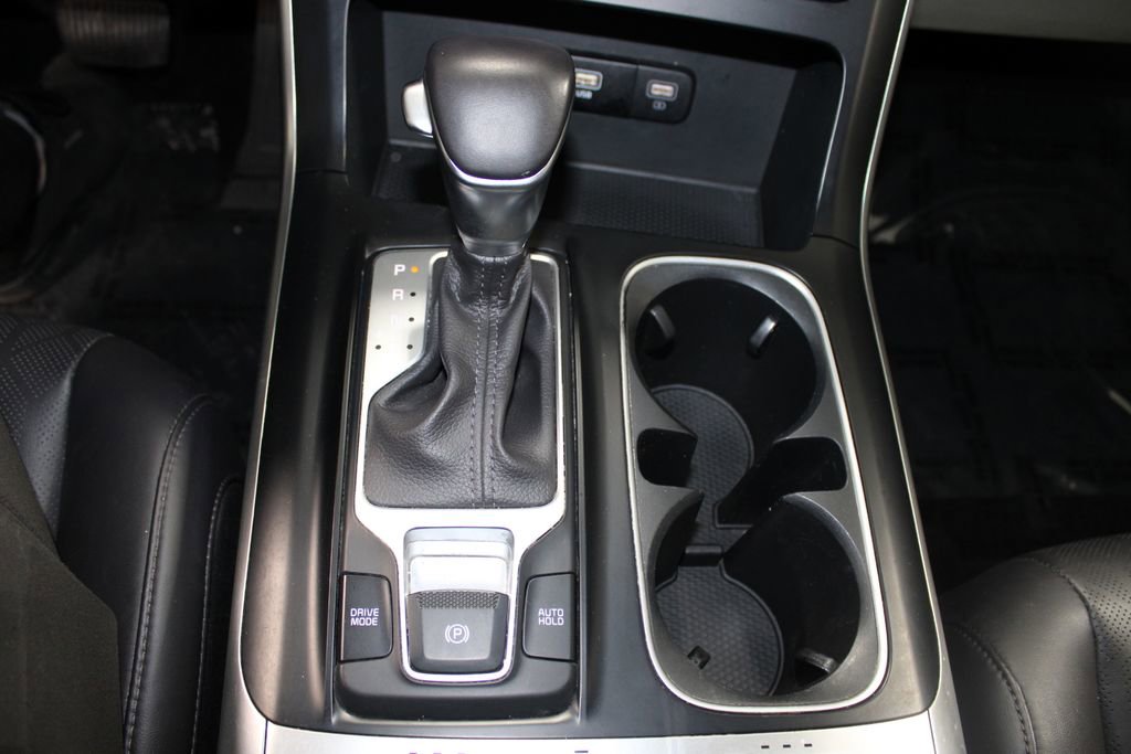 Used 2024 Kia Carnival LX image 42