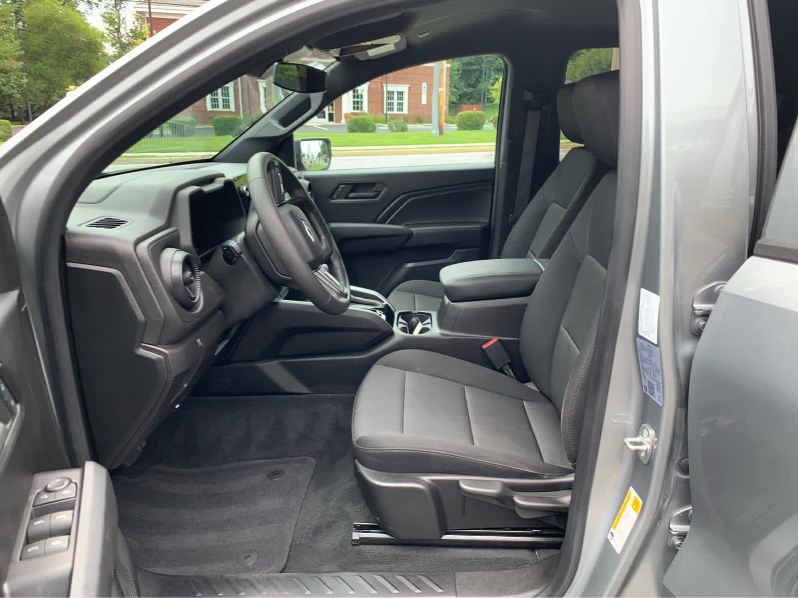 Used 2023 Chevrolet Colorado Trail Boss w/ Advanced Trailering Package AWD/4WD image 11