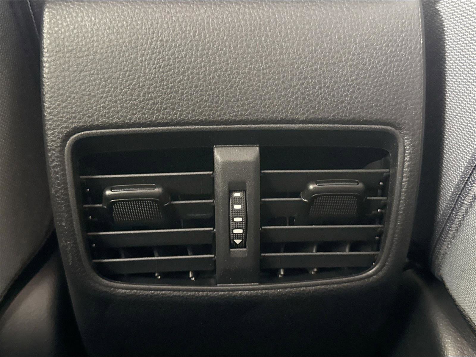 Certified 2026 Toyota Corolla Cross SE image 34