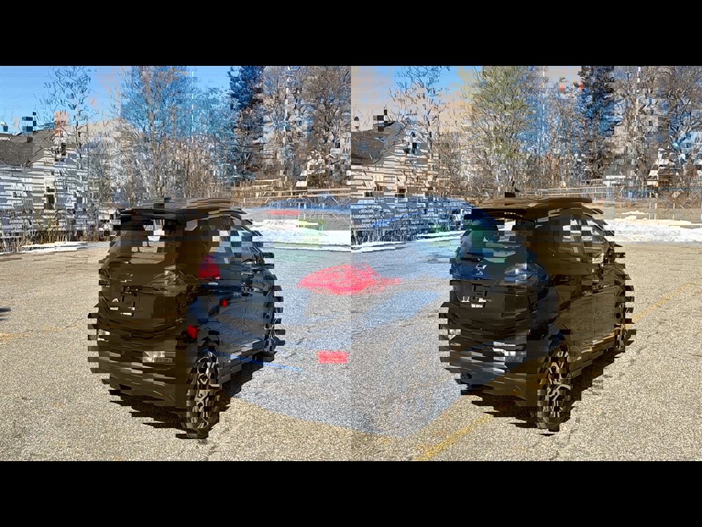 Used 2021 Chevrolet Bolt Premier w/ Infotainment Package image 5