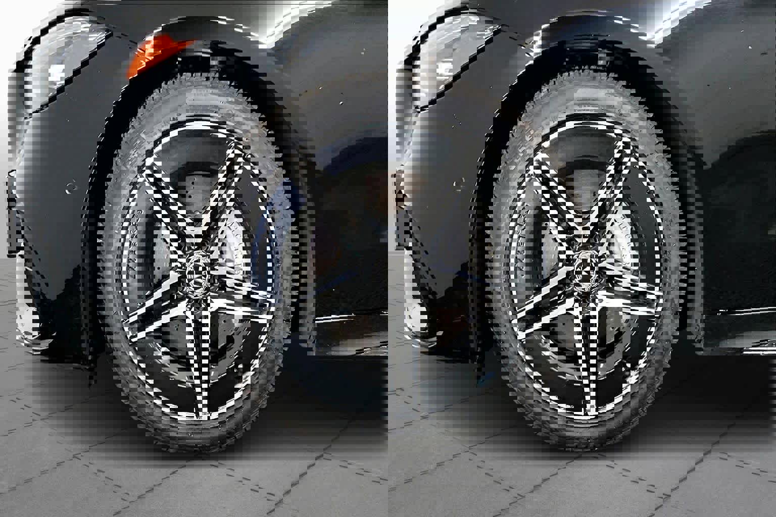 Used 2023 Mercedes-Benz C 300 4MATIC Sedan image 10