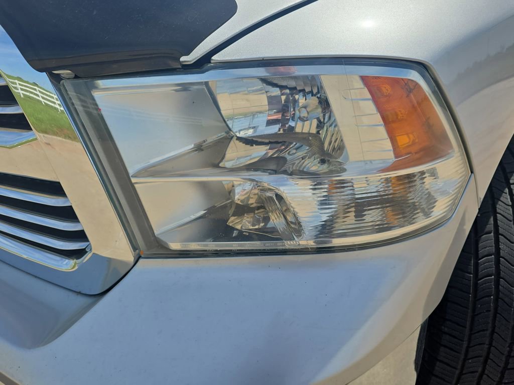 Used 2014 RAM 1500 SLT AWD/4WD image 29