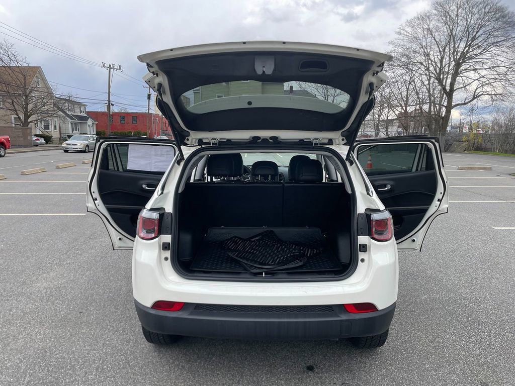 Used 2019 Jeep Compass Latitude w/ Popular Equipment Group AWD/4WD image 24