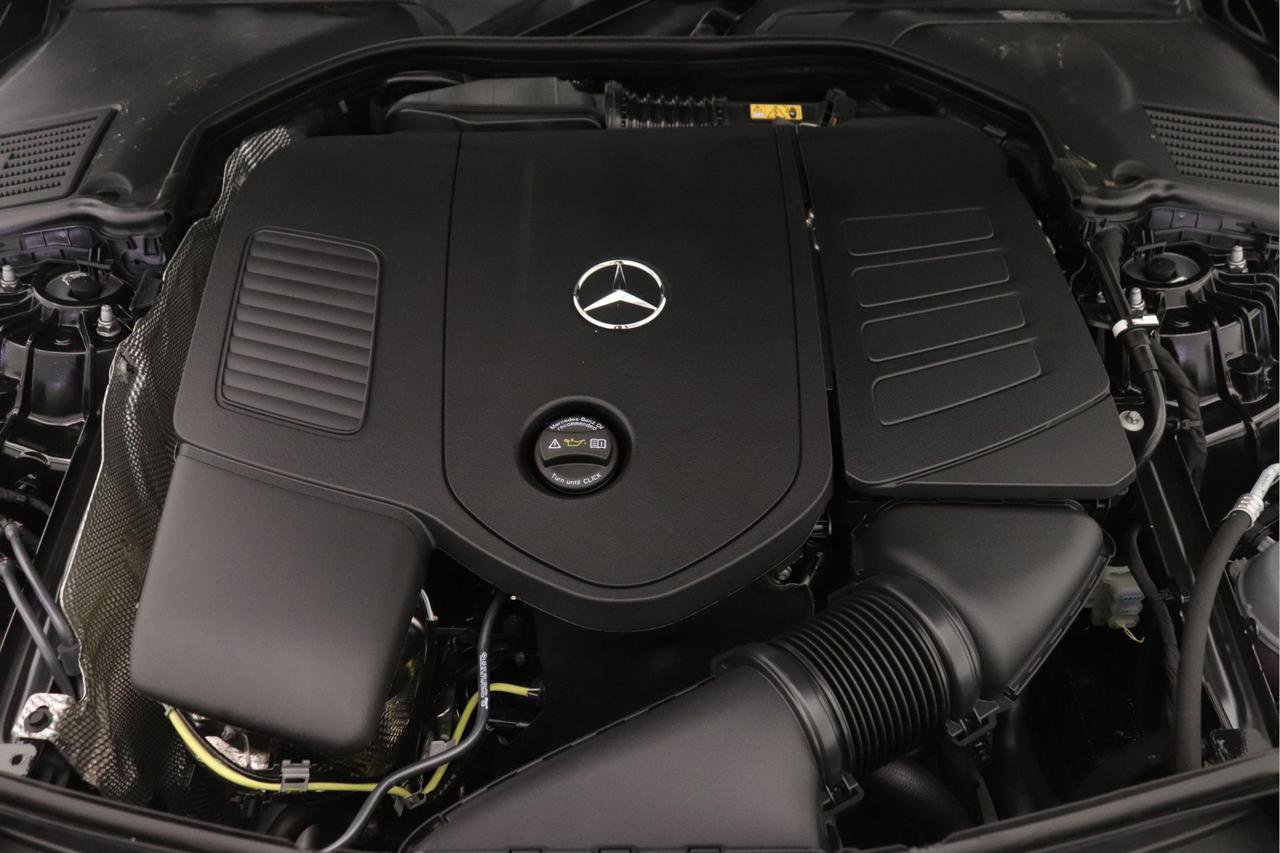 New 2026 Mercedes-Benz C 300 4MATIC Sedan image 9