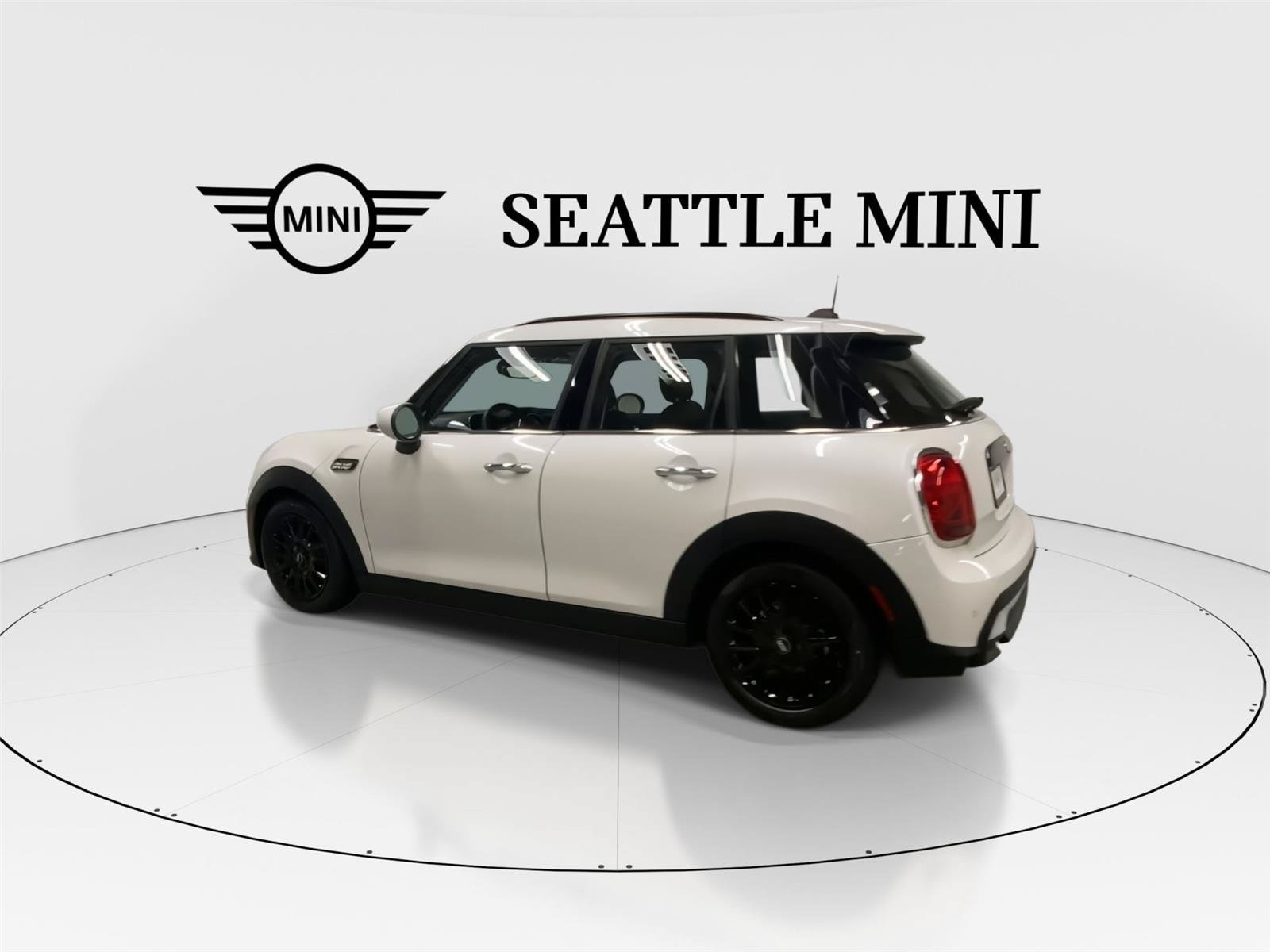 Certified 2023 MINI Cooper 4-Door Hardtop FWD image 8