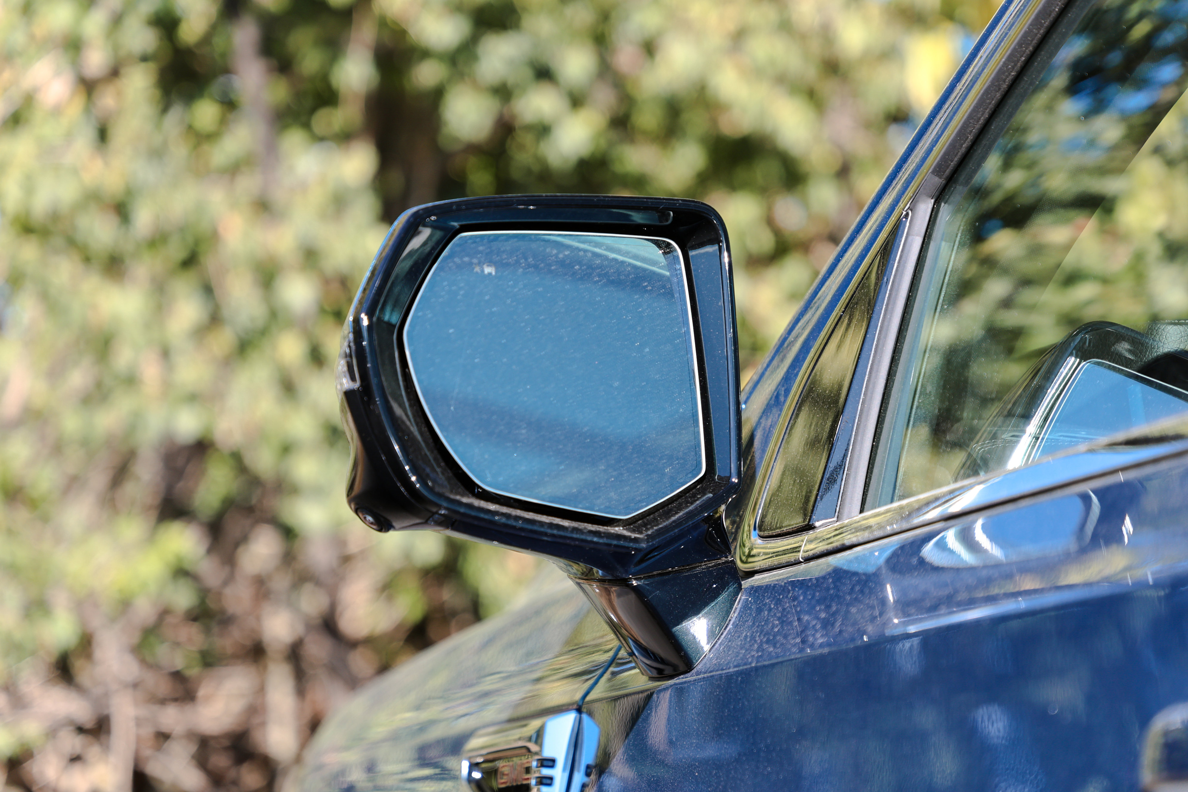 New 2026 GMC Yukon Denali w/ Sun & Power Step Package image 7