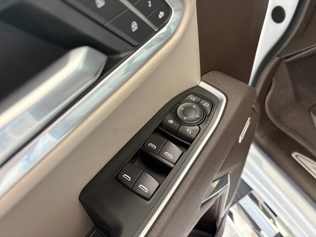 Used 2026 Chevrolet Silverado 1500 LTZ w/ LTZ Convenience Package II AWD/4WD image 29